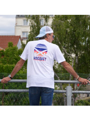 T-shirt unisexe "Night" de la marque Hocquet avec imprimé rétro hockey dans le dos, coupe relaxed, en coton doux blanc.