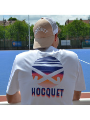 T-shirt unisexe "Night" de la marque Hocquet avec imprimé rétro hockey dans le dos, coupe relaxed, en coton doux blanc.